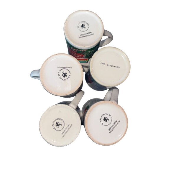 Royal Norfolk Christmas Mugs - Picture 2 of 2